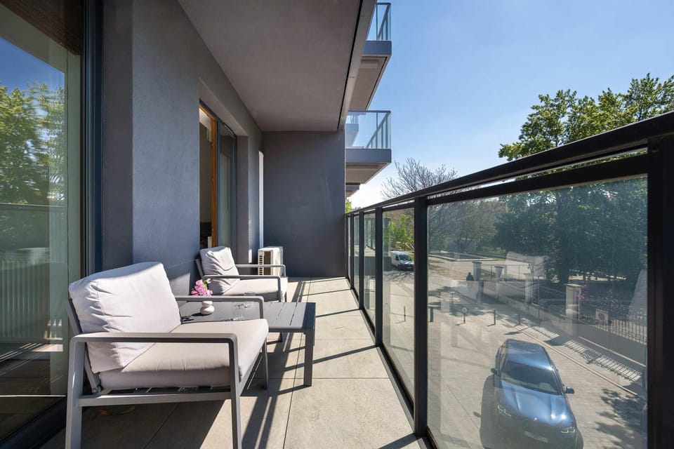 Day, Balcony/Terrace, Seating area