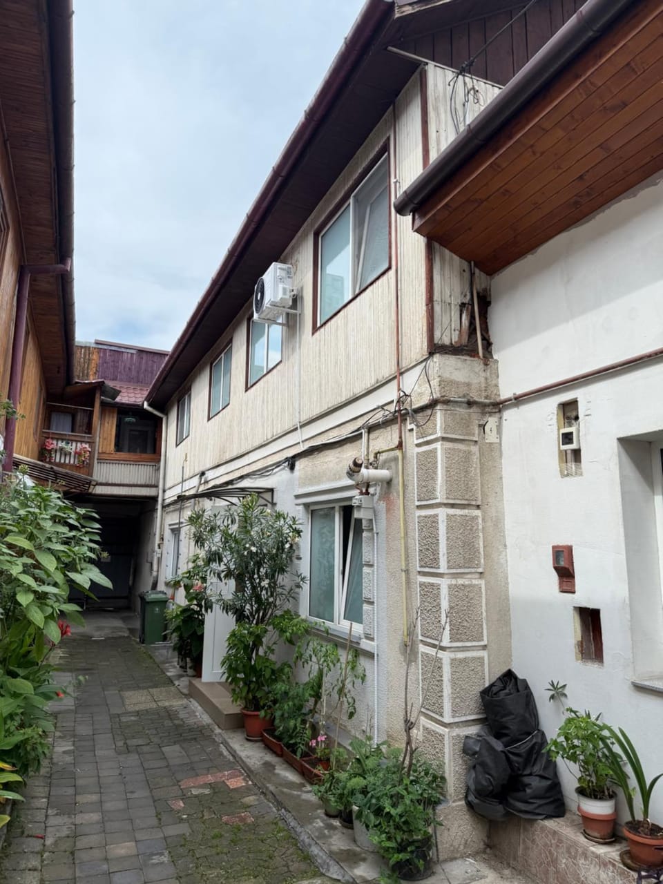 Inner courtyard view