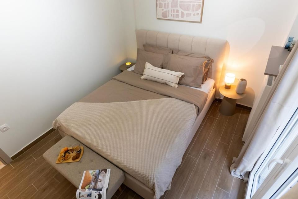 Modern-Chic City Stay Apartment in Thessaloniki
