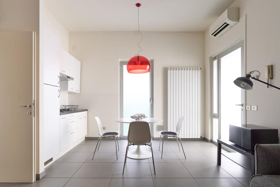 Up to Home - Residenze Milano A20 Apartment in Milan