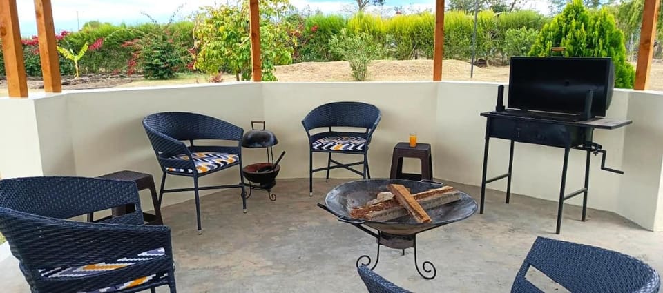 BBQ facilities, Seating area, Evening entertainment