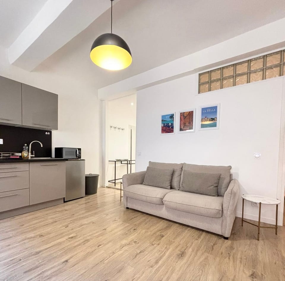 Old town charming separate bedroom apartment - AC Apartment in Nice