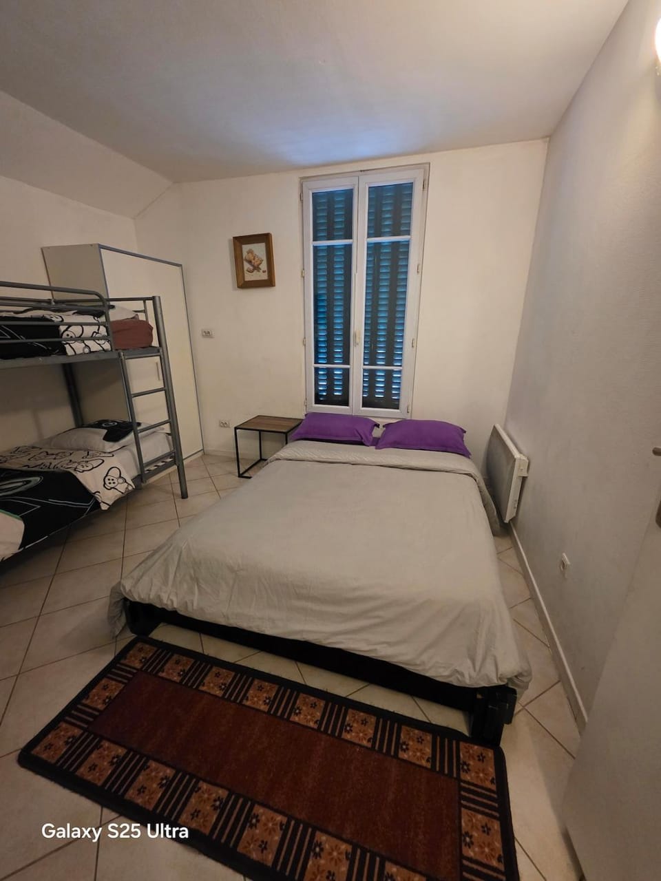 PR2 - 2 Bedrooms and a Fully Equipped Kitchen Apartment in Île-de-France