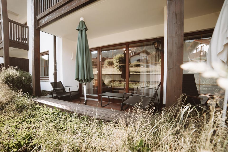 Garden, View (from property/room), Balcony/Terrace
