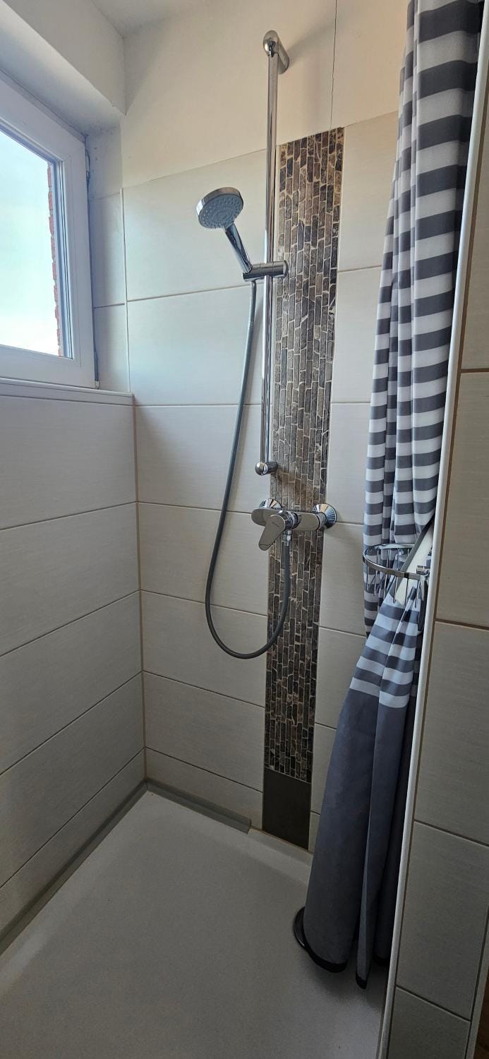 Bathroom, Living room