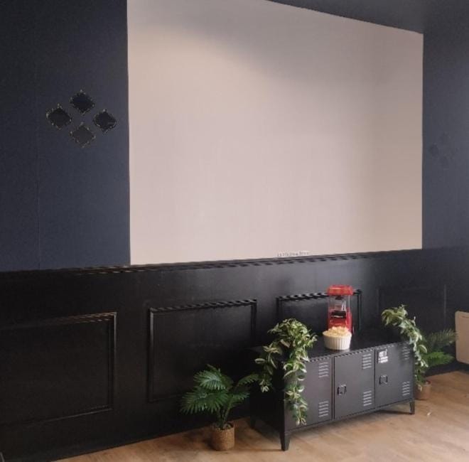 Cinema et balneotherapy - La SPAcieuse Room Apartment in Évian-les-Bains