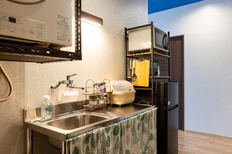 Kitchen or kitchenette, Communal kitchen