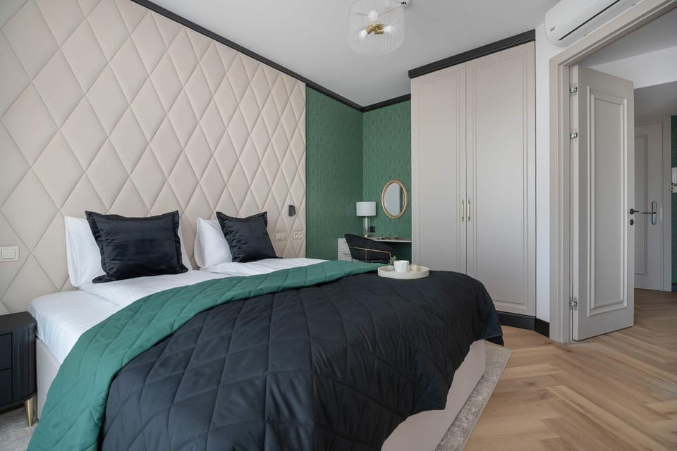 Bed, Photo of the whole room, Bedroom, pet friendly, wardrobe