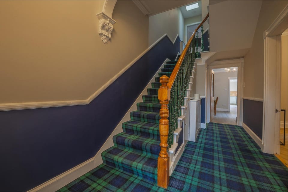 Caberfeidh House in Inverness