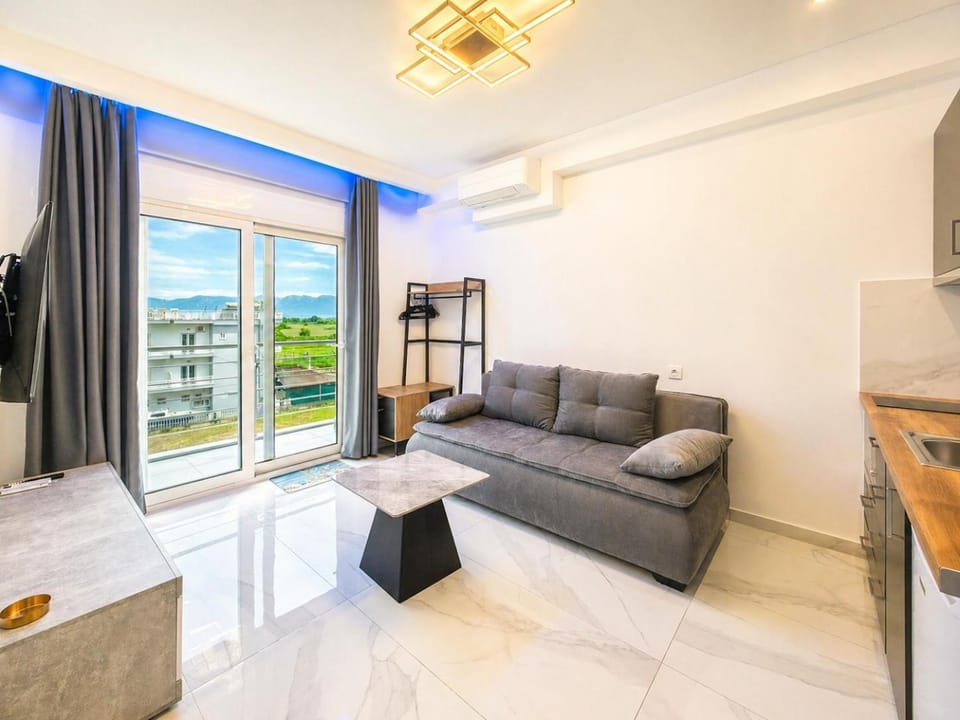 TV and multimedia, Living room, Seating area, air conditioner