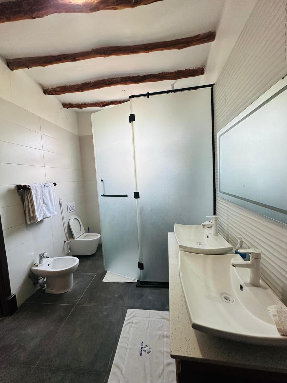 Beach front villa Chalet in Malindi