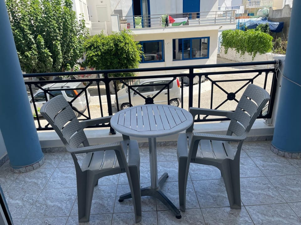 Plaka Apartments Love hotel in Icaria