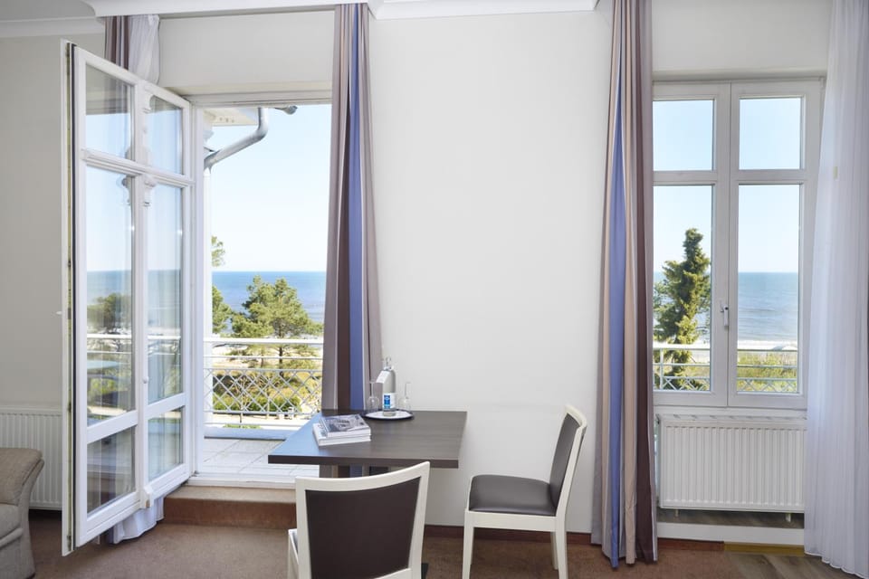View (from property/room), Food