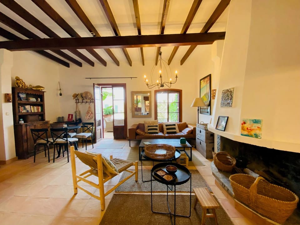 Property building, Living room