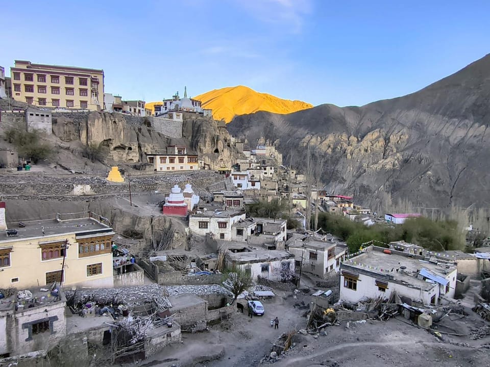 Shanglang Guesthouse and Restaurant Vacation rental in India