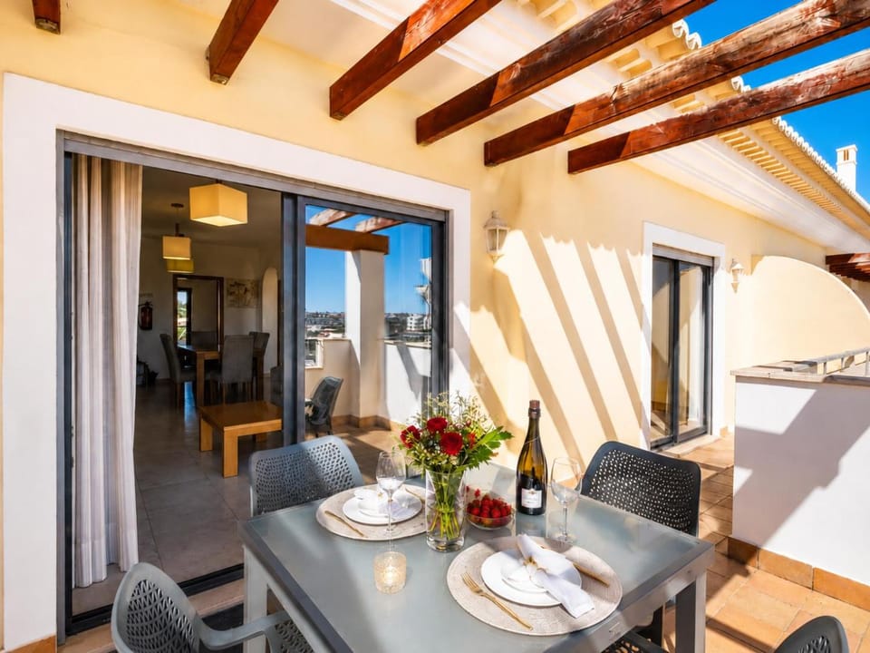 Porto de Mós Holiday Apartment in Lagos