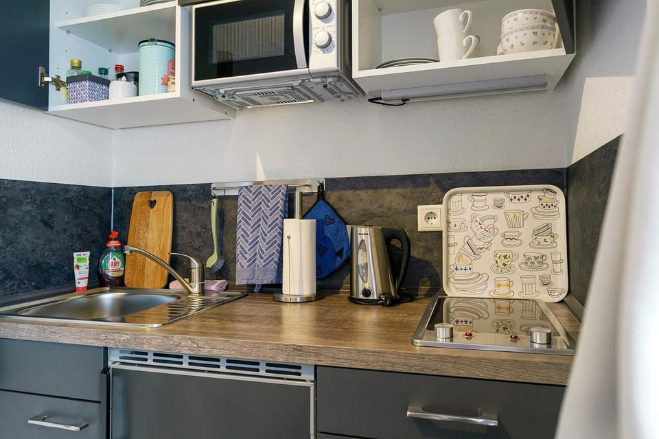 Kitchen or kitchenette, Living room
