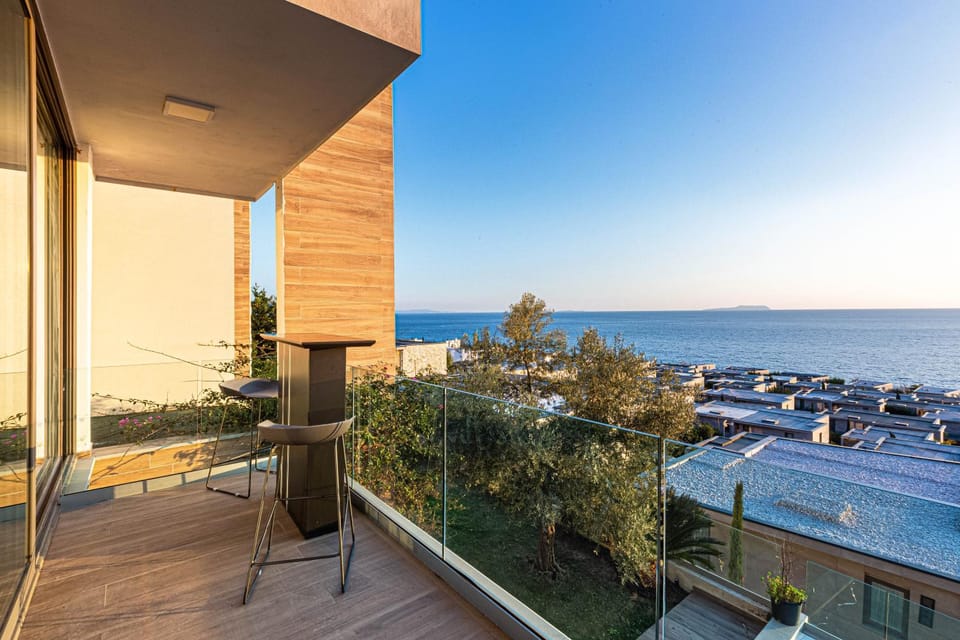 Olea Residence Dhermi - 2Bed Apartment Sea View, Private Beach, Free Beach Umbrella & sun loungers Apartment in Vlorë County, Albania