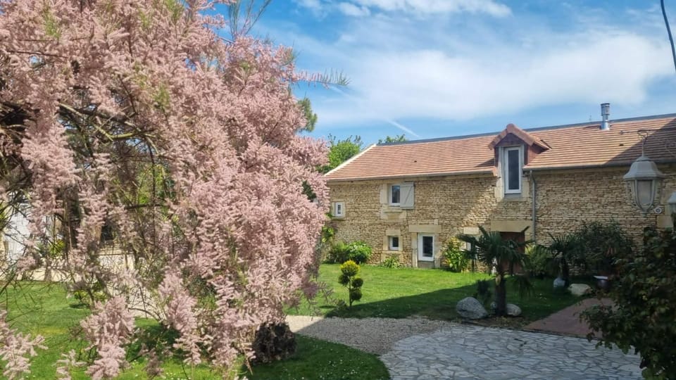 gite de charme entre Caen et la Mer House in Normandy