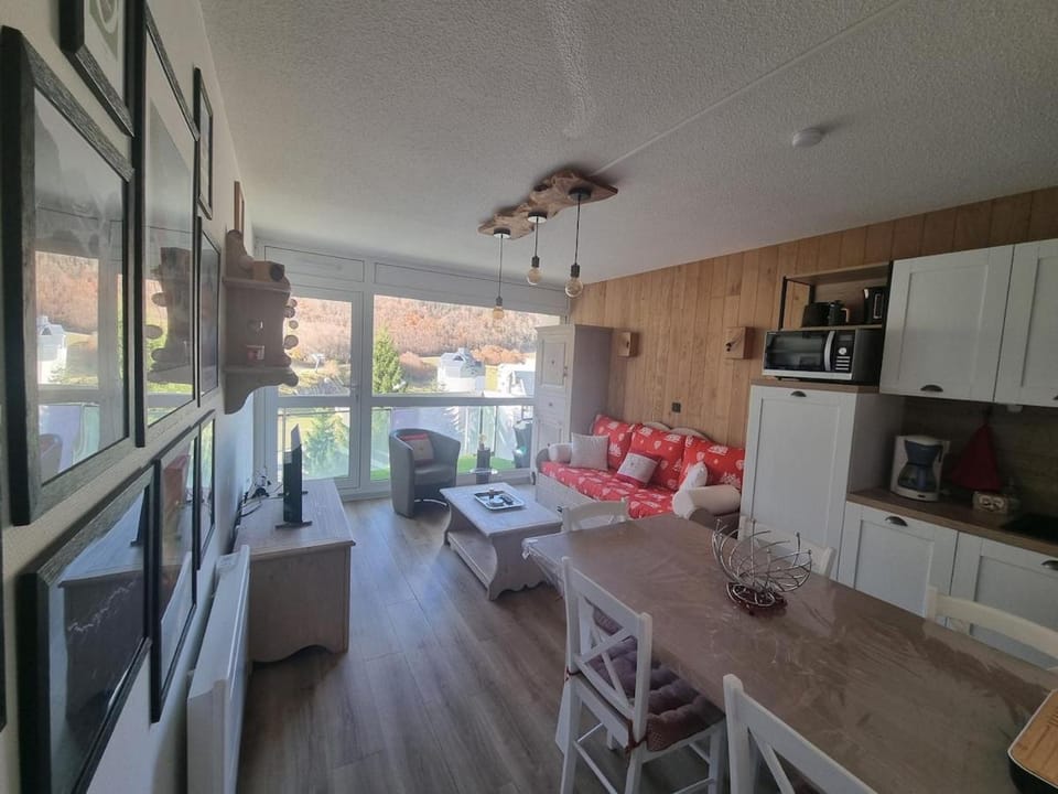 Le Balcon du Ger, vue panoramique sur les pistes Apartment in Nouvelle-Aquitaine
