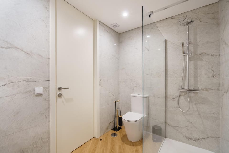 Shower, Toilet, Bathroom