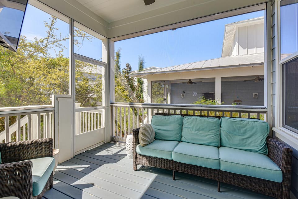 1 Mi to Blue Mtn Beach! 30A Getaway w/ Golf Cart House in South Walton County