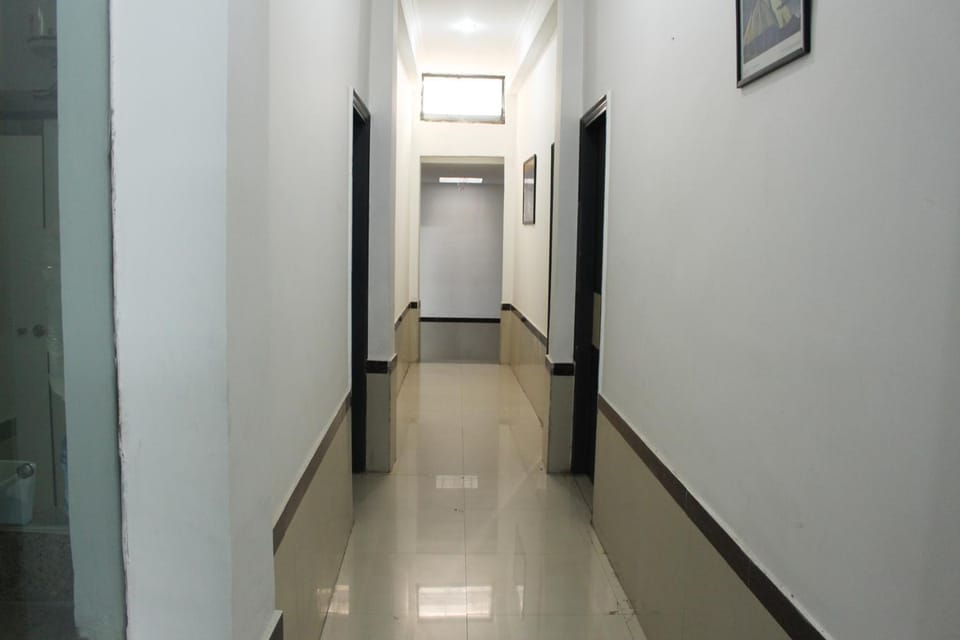 Aura Stays Bed and Breakfast in Gurugram