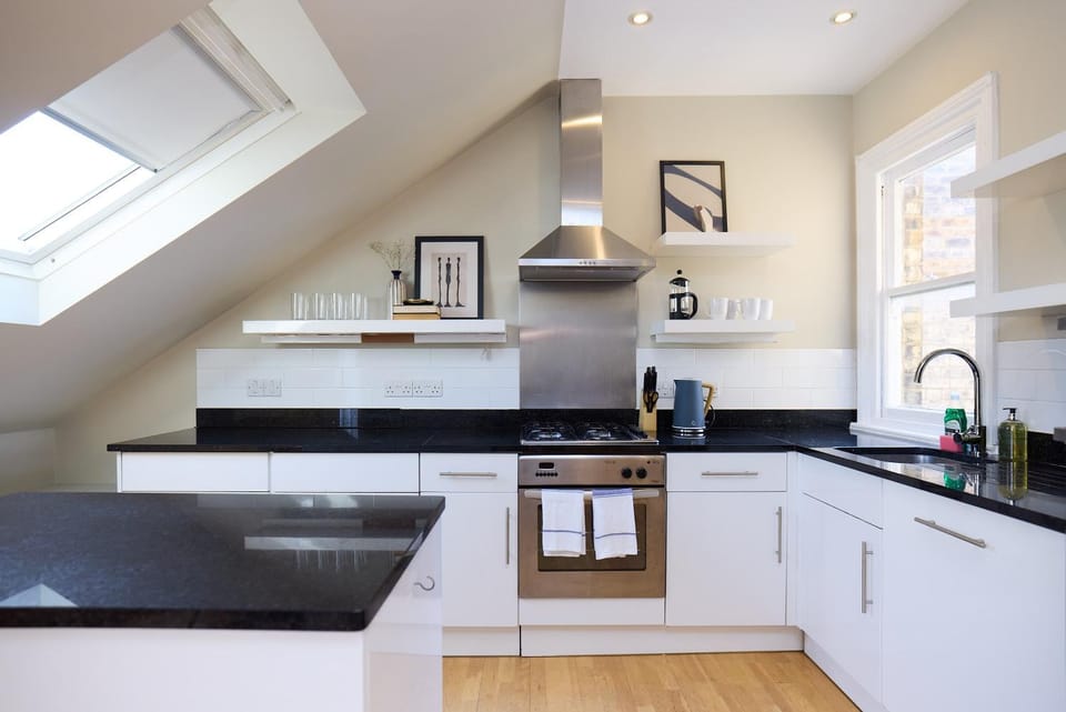 The Eaves on Santos Road Apartment in London