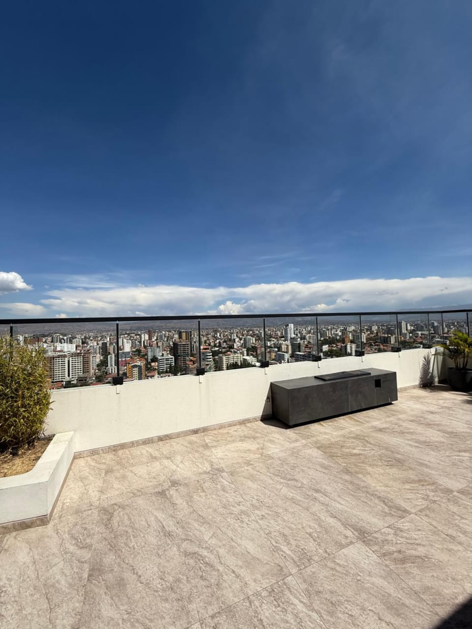 Enfoque Petfrienly Piscina Gastronomía & Ciclovia Apartment in Cochabamba