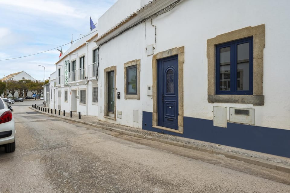 Property building, Facade/entrance, Off site