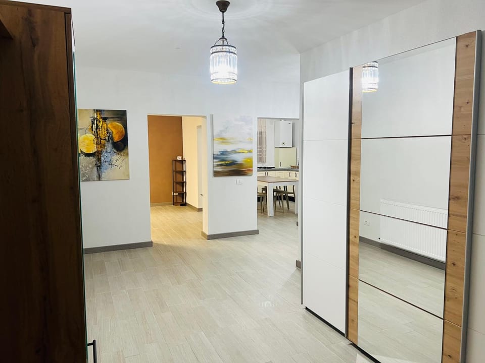 Lobby or reception, storage