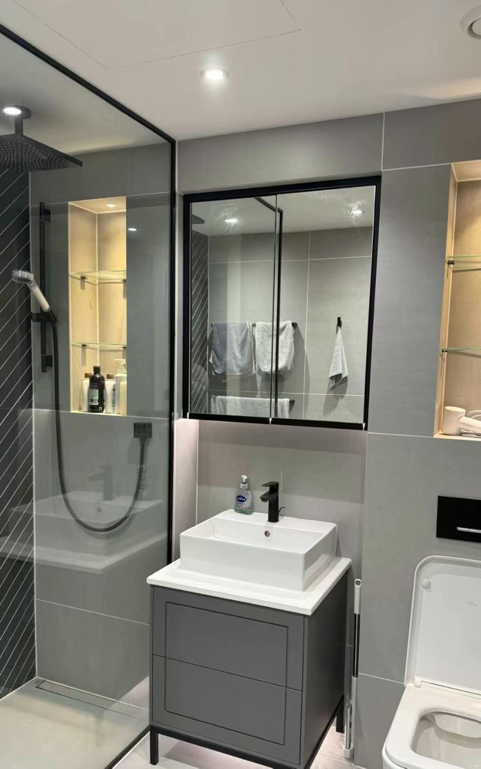 The Elephant Retreat 3BR Modern Flat With Gym Apartment in London Borough of Southwark