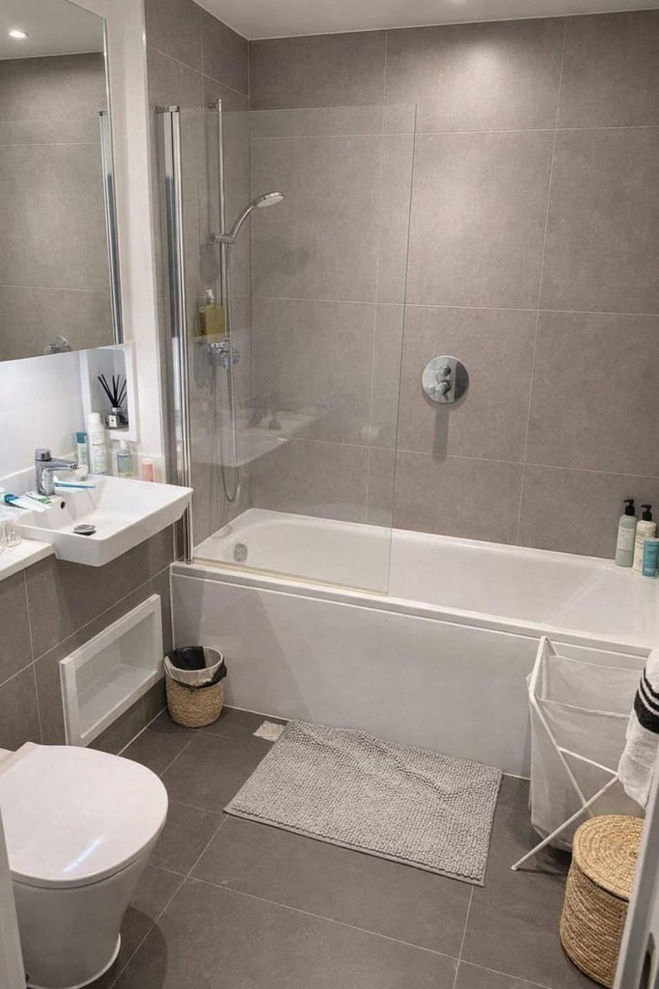 The Elephant Retreat 3BR Modern Flat With Gym Apartment in London Borough of Southwark