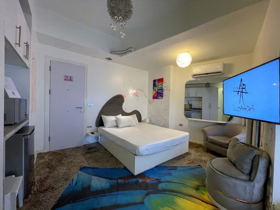 Bed, TV and multimedia
