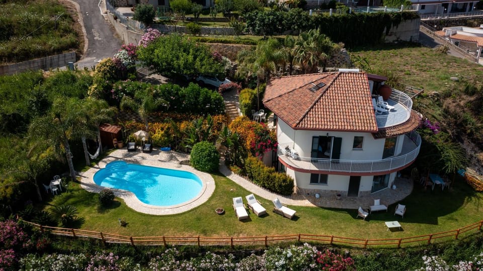Villa Infinity Villa in Calabria