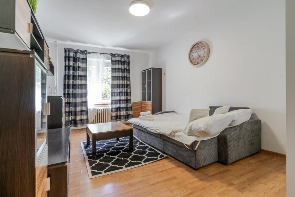 Bed, Living room, Seating area