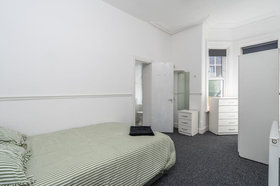 Room 4 - The Archers Bed and Breakfast in Southampton