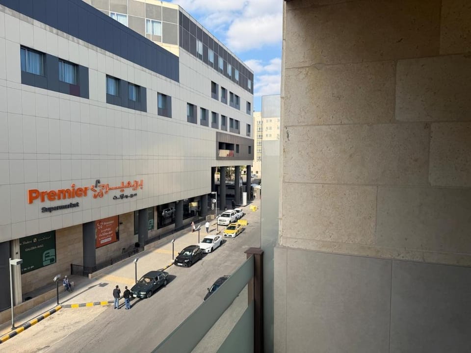 Boutique Luxury Studio - Prime Heart of Amman Apartment in Africa