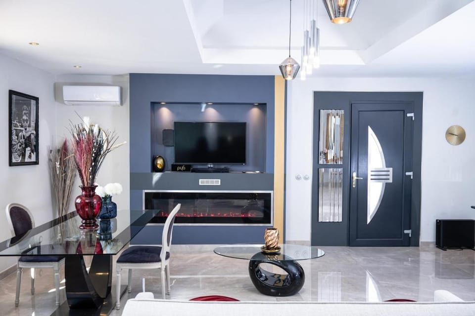 Appartement climatisé avec terrasse Apartment in Auvergne-Rhône-Alpes