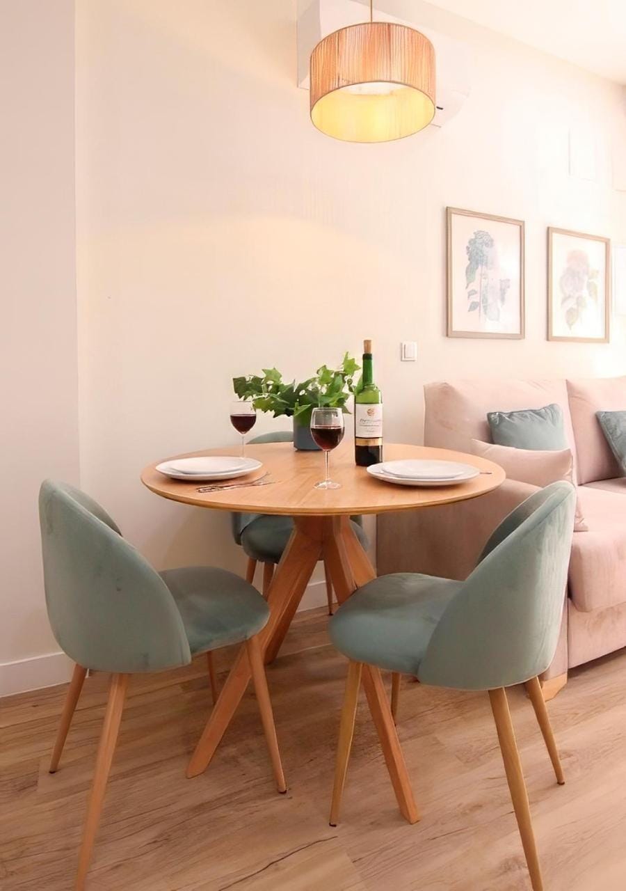 Living room, Seating area, Dining area