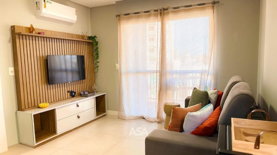 Communal lounge/ TV room, TV and multimedia, Living room