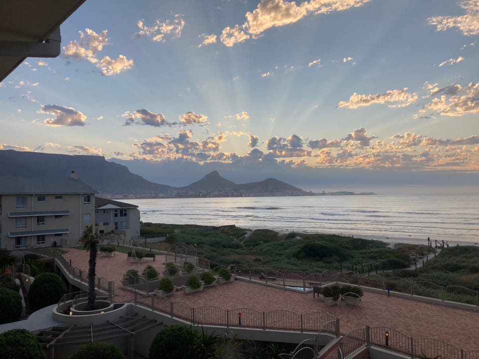 Neptune Isle Ocean View Apartment Apartment in Cape Town