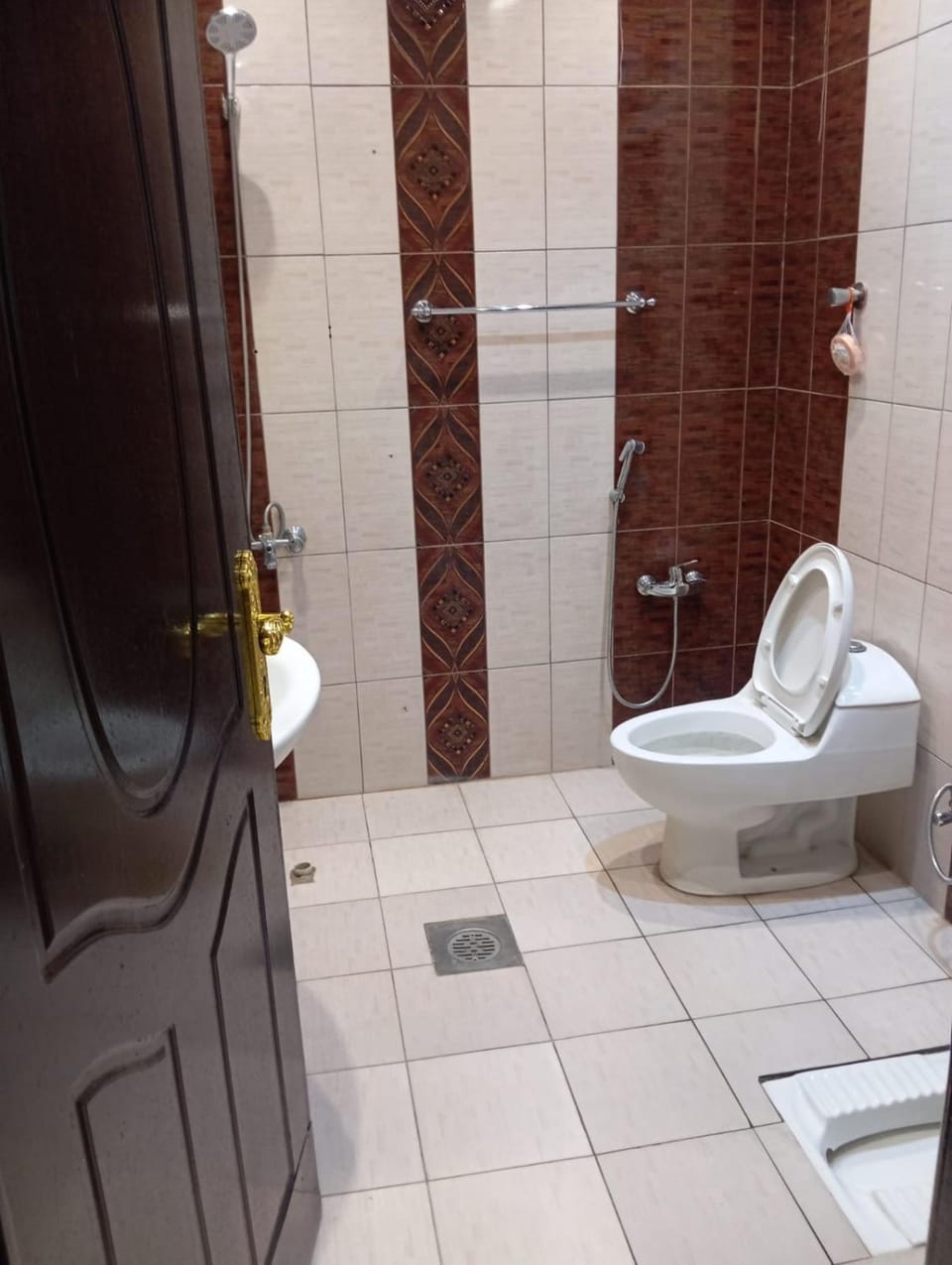 غرف عزاب وشقق عوايل Apartment in Riyadh