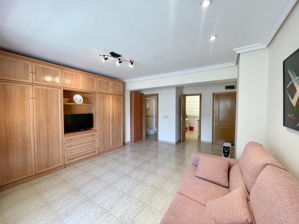 Gavina Sea Front R127 R128 Apartment in Benidorm