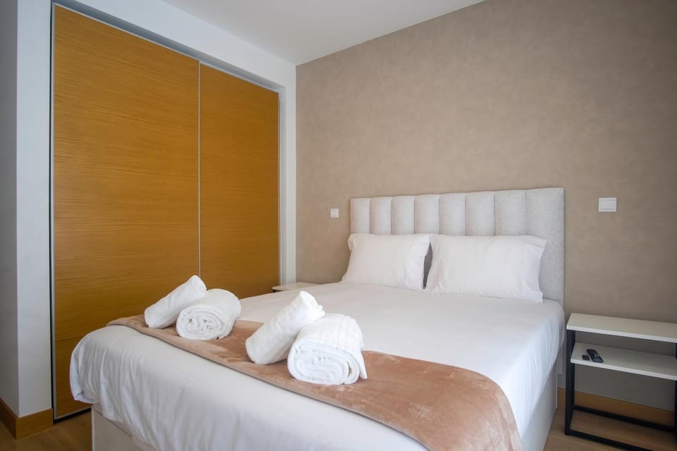 Bedroom, wardrobe