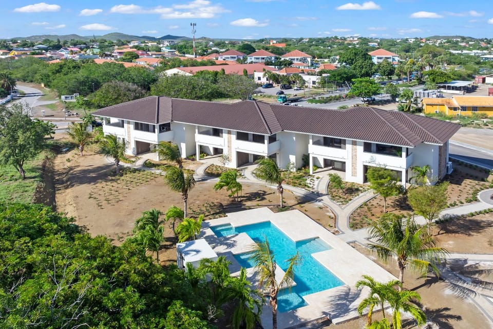 Property building, Swimming pool