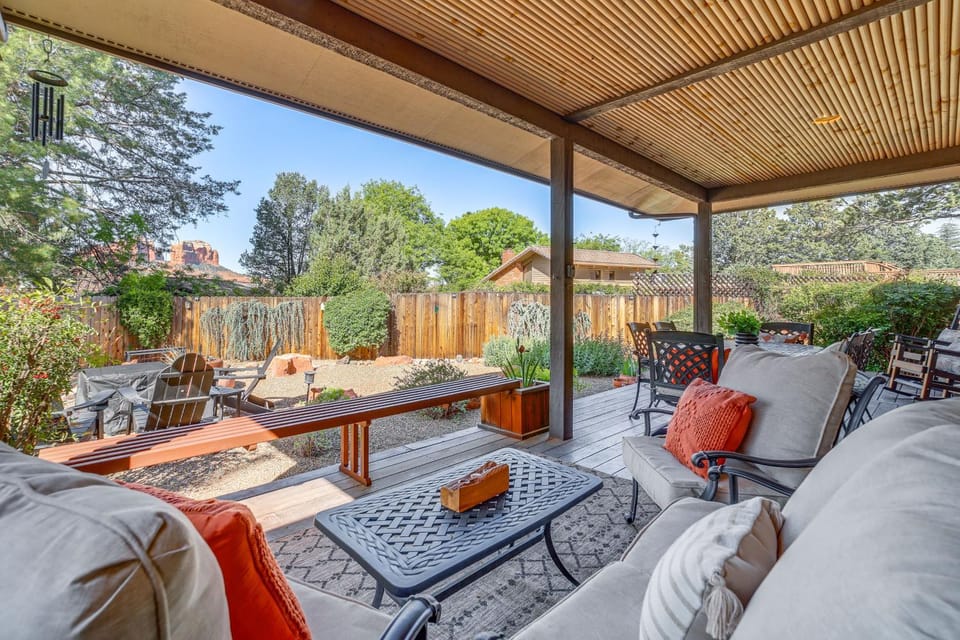 Walk or Bike to Cathedral Rock! Home w/ Views House in Sedona