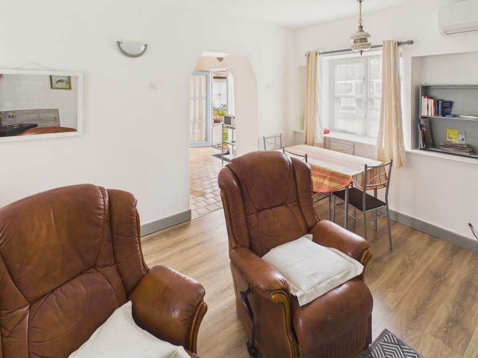 Communal lounge/ TV room, Living room