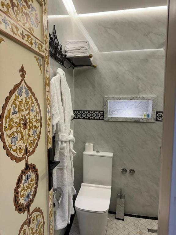 Toilet, Bathroom