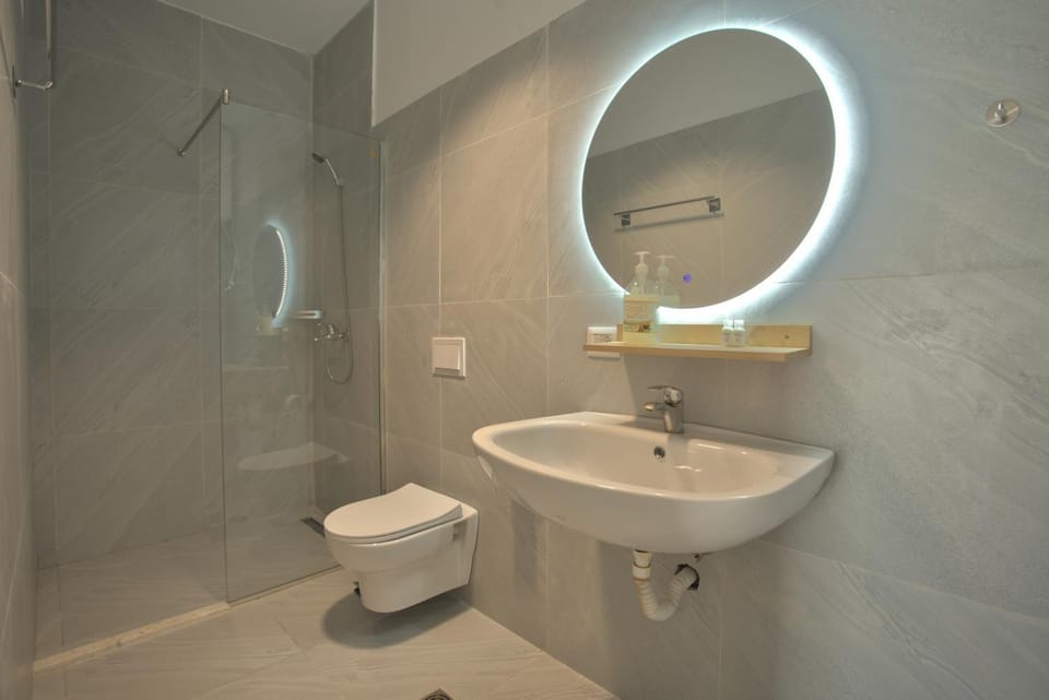MiLen BGX by Santorini Residence Apartment in Vlorë County, Albania